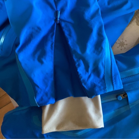 Women’s North Face ski jacket with recco - Picture 9 of 16